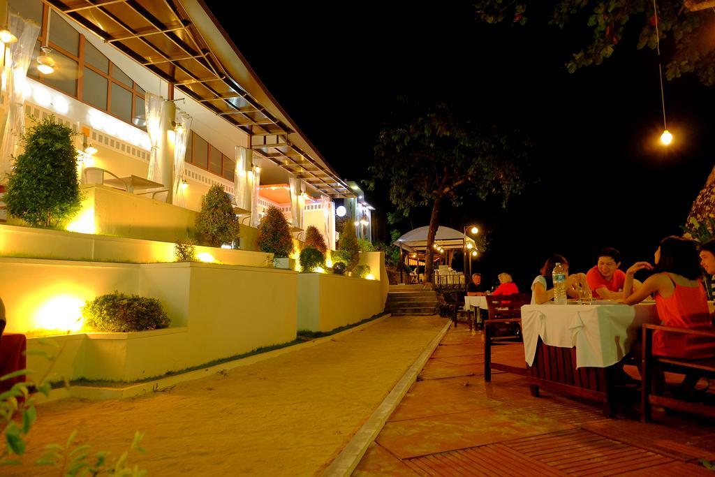Koh Ngai Cliff Beach Resort Eksteriør bilde