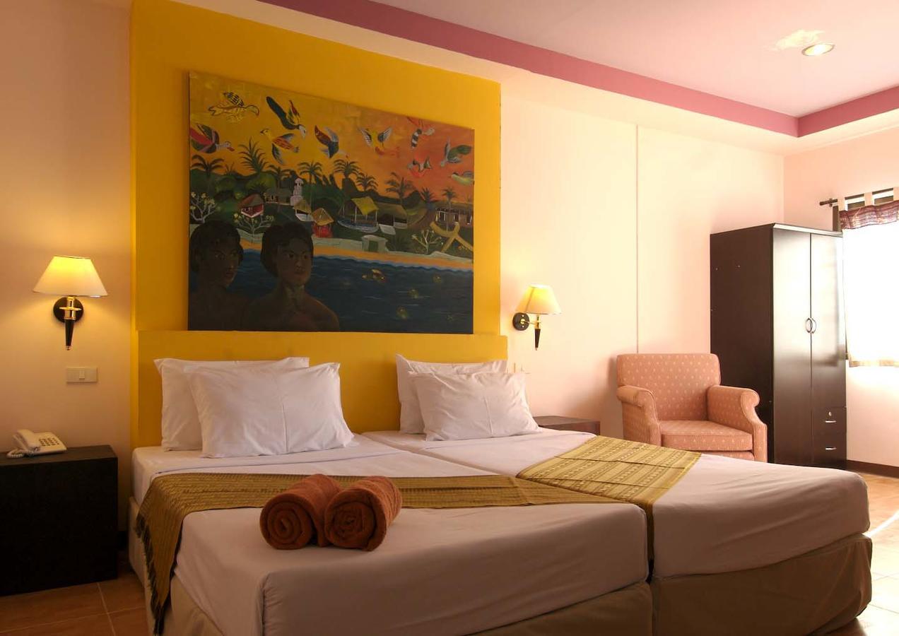 Koh Ngai Cliff Beach Resort Eksteriør bilde
